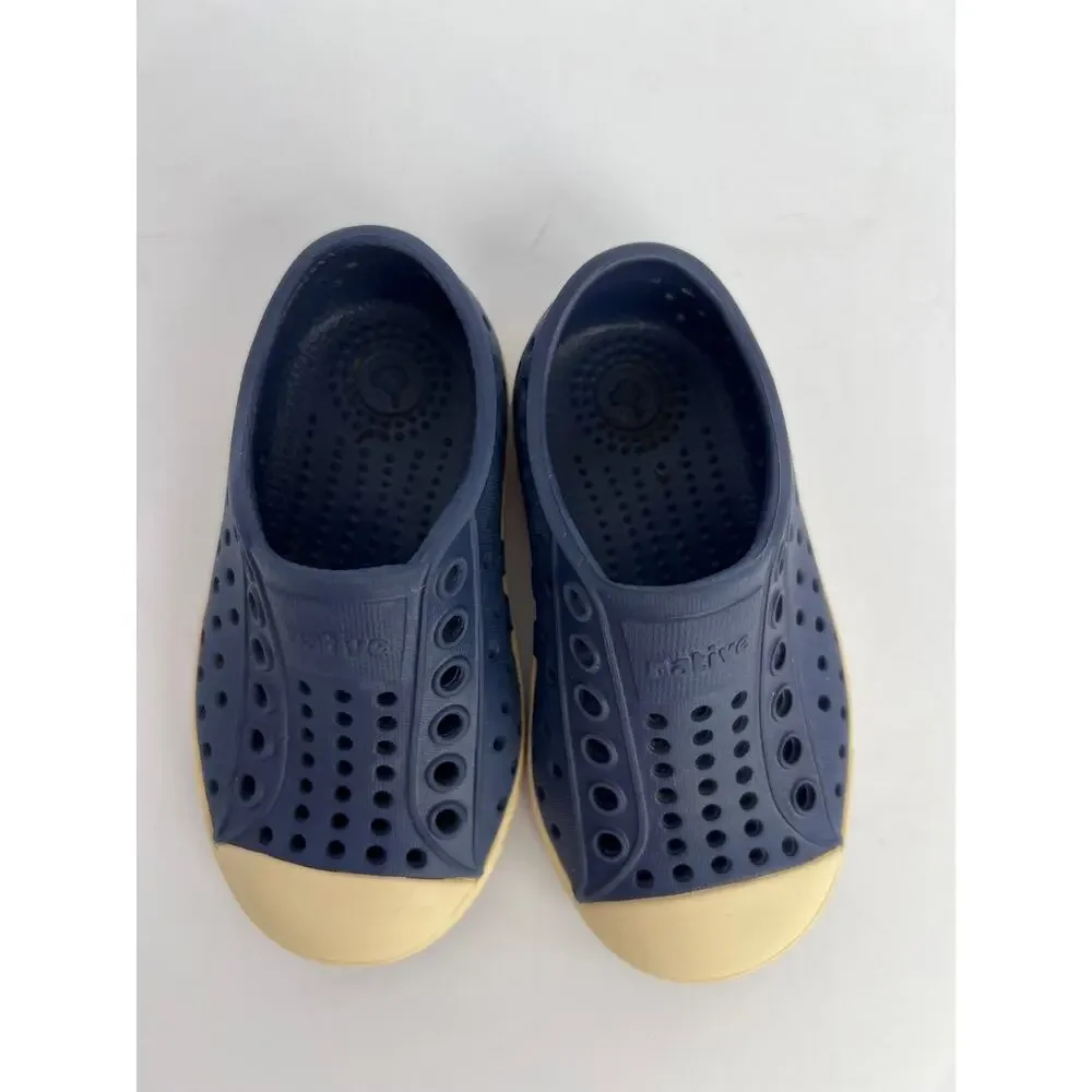 Native Jefferson Navy Blue Waterproof Slip On Kids Shoes Size C5